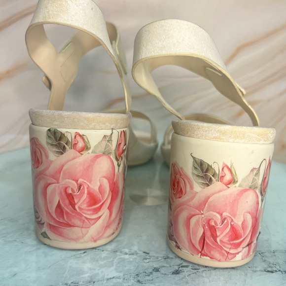 Beautiful suede leather sandals - Picture 5 of 8